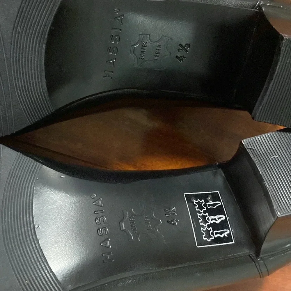 Vintage Black Leather Chunky Heeled Loafers Block Heels HASSIA Uk 4.5 G